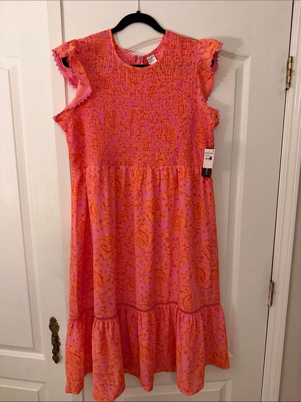Melrose and Market gorgeous Pink & Orange Floral Smocked Dress. Size 2X NWT